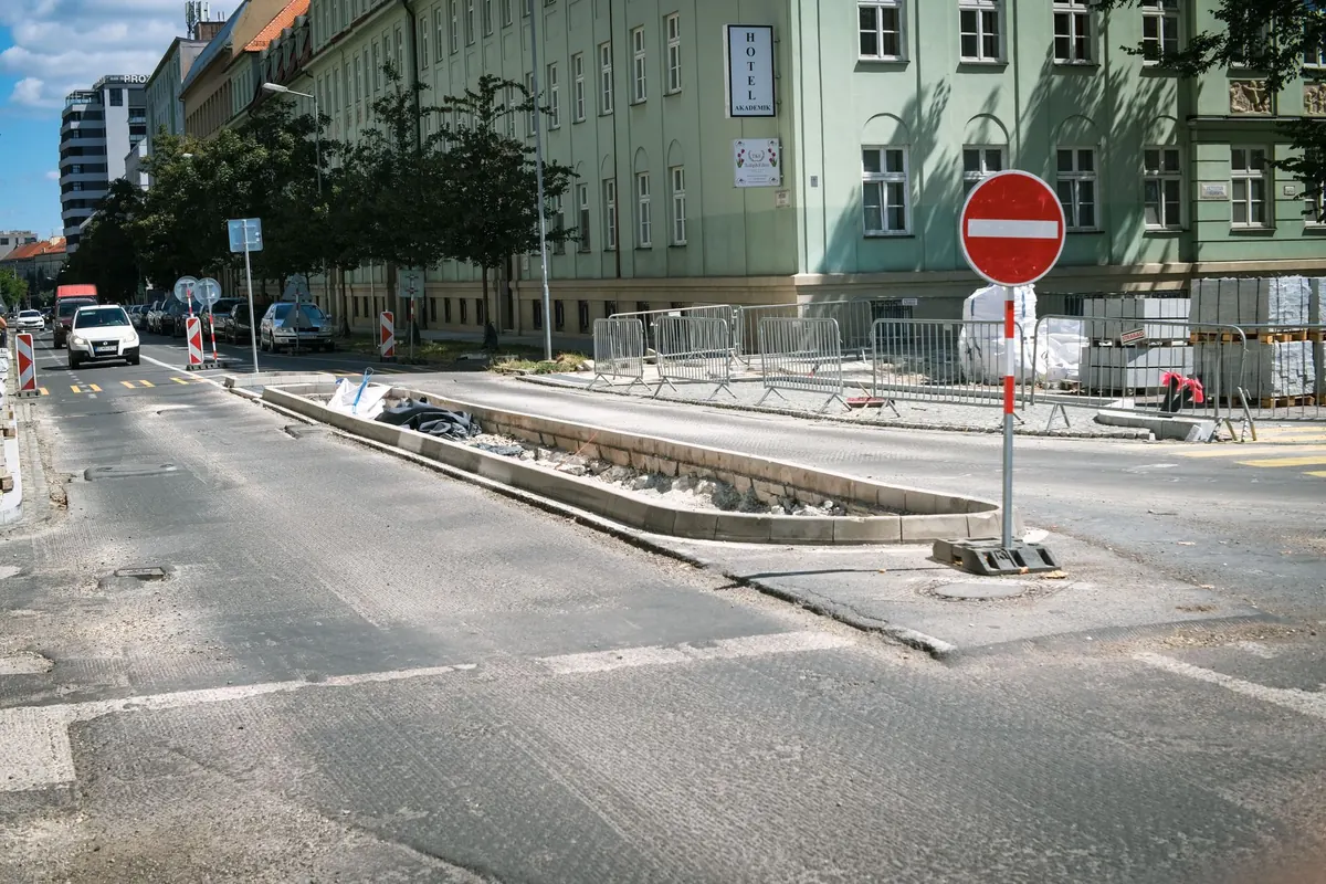 How to Report a Pothole in Your Local Area (and Actually Get It Fixed)
